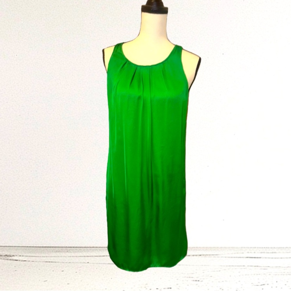 DANA BUCHMAN Emerald green Jade silk like zip back dress women’s size small